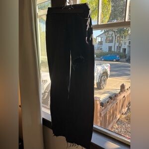 Abercrombie & Fitch Curve Love 90s Relaxed Jean High Rise mid-thigh front slit